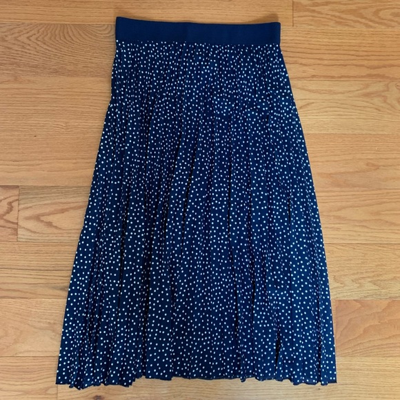 andi and james Dresses & Skirts - NWOT Polka dot flowing maxi skirt, Size Large